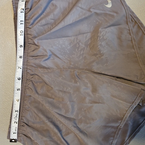 Nike Shorts Women's Small Dri Fit Gray Lightweight With Liner Running - Picture 5 of 5